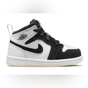 Jordan 1 Mid
Diamond Shorts (TD)